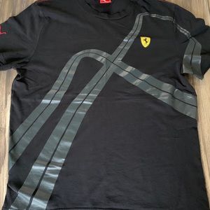 PUMA Men's Scuderia Ferrari size LARGE T-Shirt